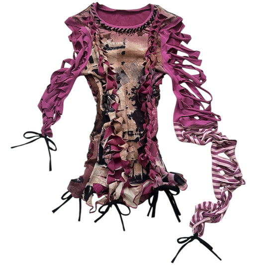 ‘Cheshire Cat’ asymmetrical sleeve top